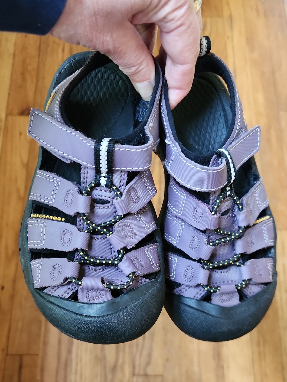 KEEN Kids Purple and Black Adventure Sandals Childrens Size 12 - Picture 7 of 11